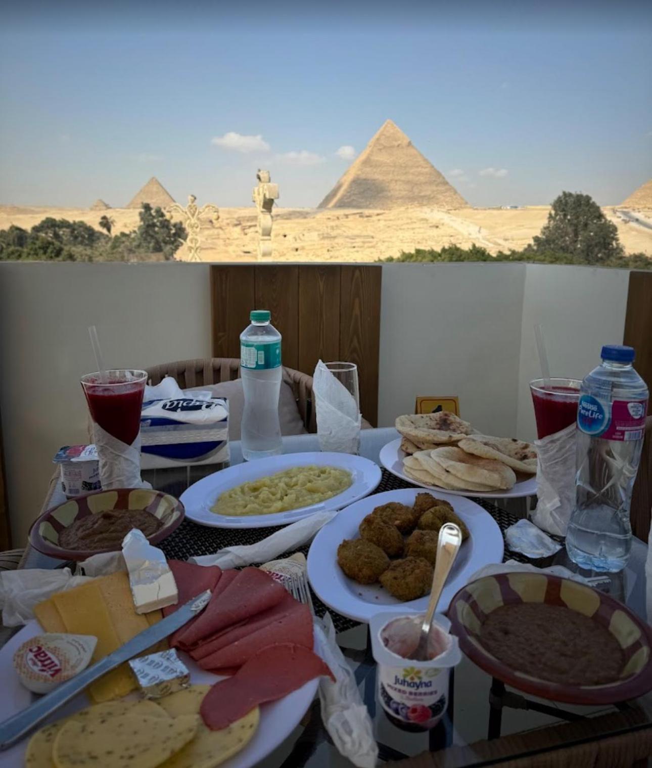 Pyramids On The Spot View Ξενοδοχείο Kafret el-Gabal Εξωτερικό φωτογραφία